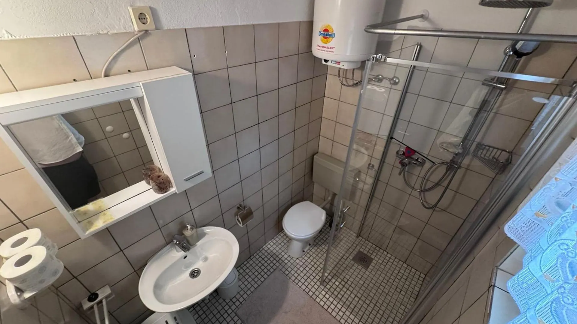 Apartments & Rooms Neno Tribanj-Kruscica Affittacamere