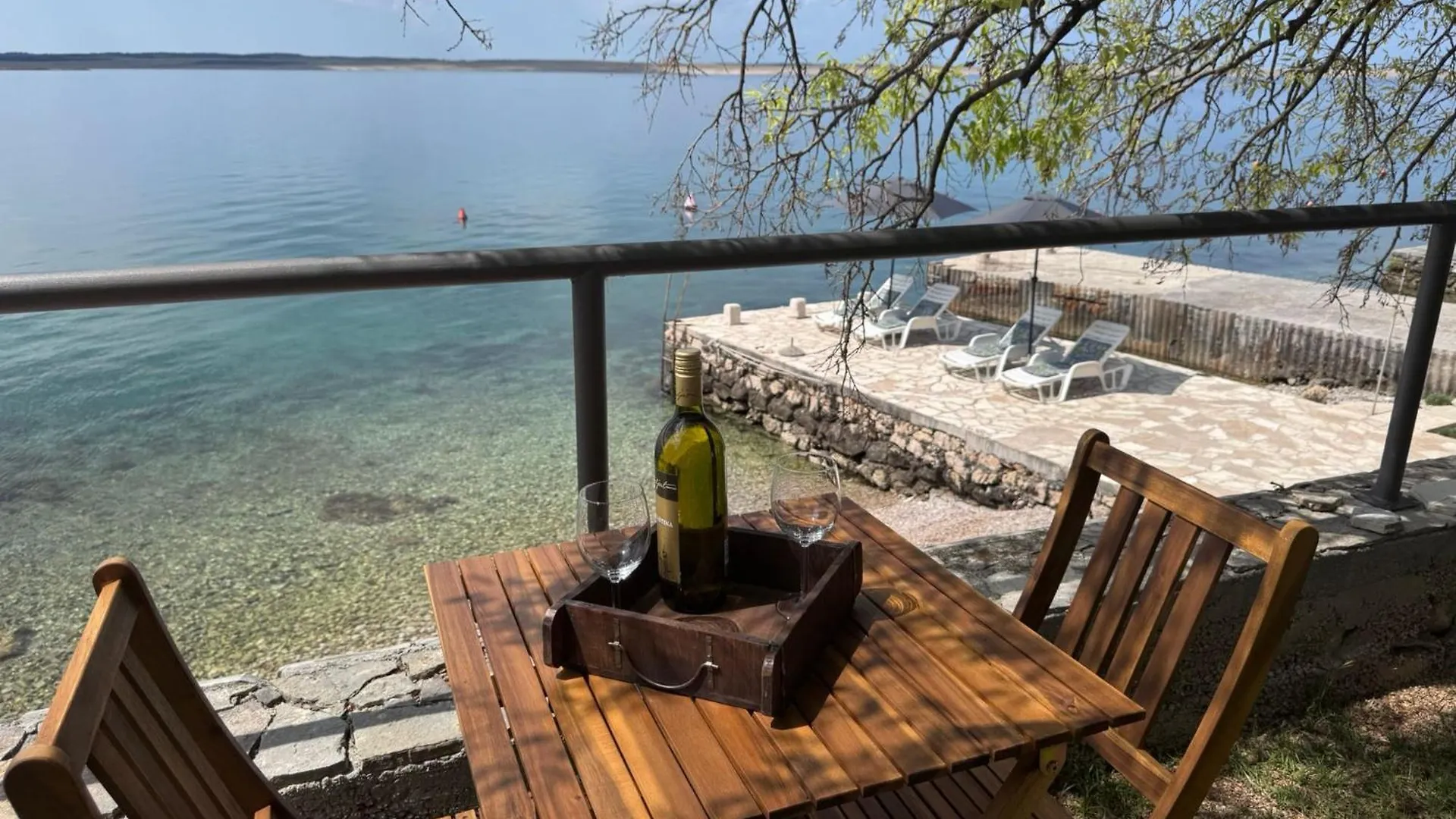 Apartments & Rooms Neno Tribanj-Kruscica Affittacamere